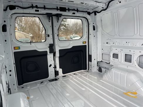 New 2026 Ford Transit 150 Low Roof RWD image 17