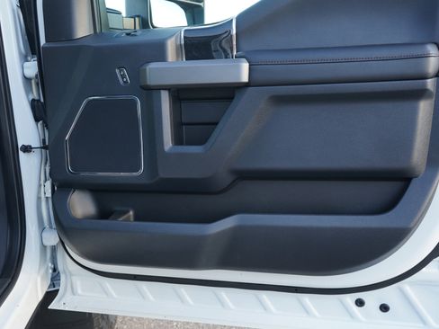 Used 2022 Ford F350 Platinum w/ FX4 Off-Road Package image 11