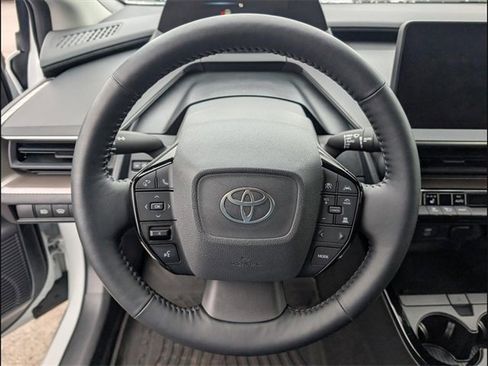 Used 2024 Toyota Prius XLE image 8