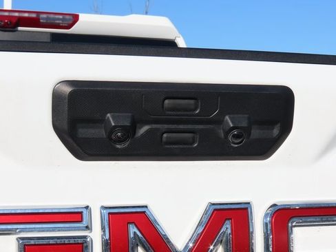 Used 2026 GMC Sierra 2500 AT4X image 19