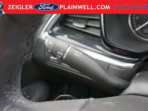 Used 2024 Cadillac XT5 Premium Luxury AWD/4WD image 27