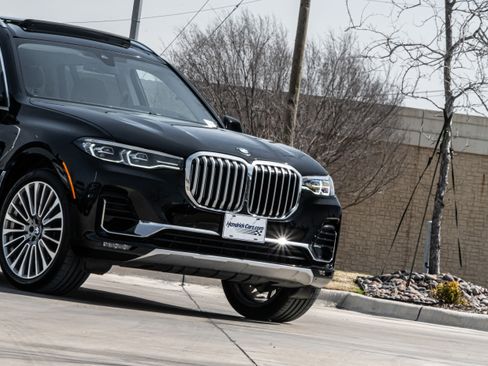 Used 2020 BMW X7 xDrive40i w/ Premium Package image 5