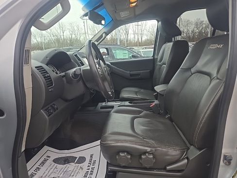 Used 2014 Nissan Xterra PRO-4X w/ Pro-4x Leather Package image 9