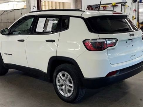Used 2018 Jeep Compass Sport FWD image 9