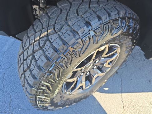 New 2026 Chevrolet Colorado ZR2 w/ Technology Package image 33