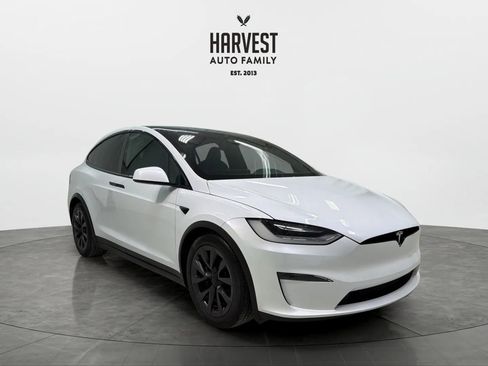 Used 2023 Tesla Model X image 10