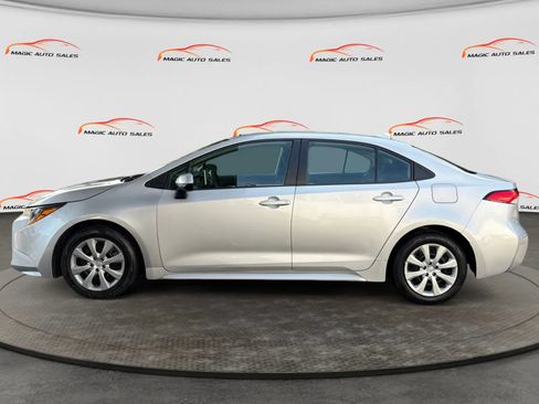 Used 2020 Toyota Corolla LE FWD image 7
