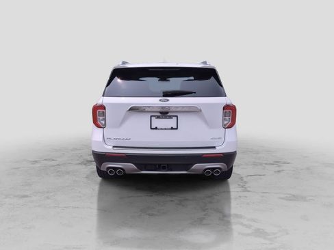 Used 2023 Ford Explorer Platinum w/ Technology Package AWD/4WD image 7