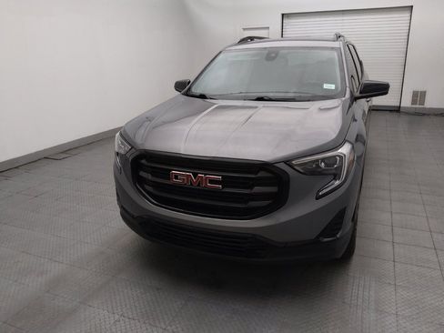 Used 2021 GMC Terrain SLE w/ Elevation Edition AWD/4WD image 15