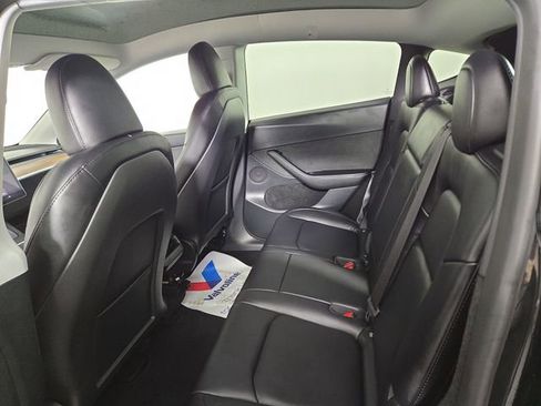 Used 2023 Tesla Model Y Performance image 15
