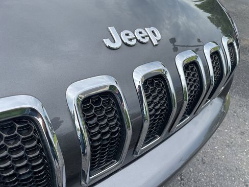 Used 2017 Jeep Cherokee Limited image 15