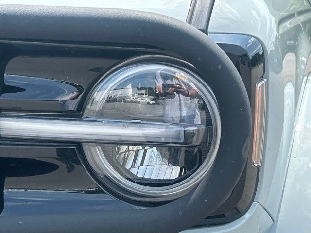 Used 2022 Ford Bronco Outer Banks AWD/4WD image 12