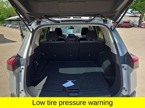 Certified 2023 Nissan Rogue SV FWD image 31