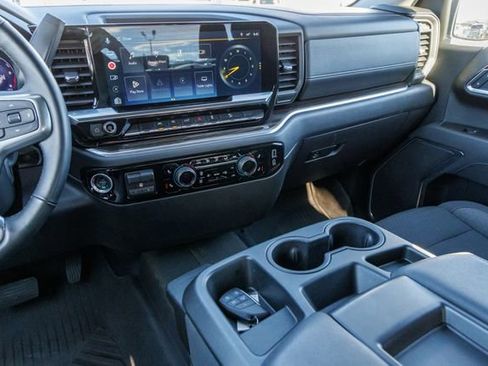 Used 2025 Chevrolet Silverado 1500 RST w/ Z71 Off-Road Package image 19