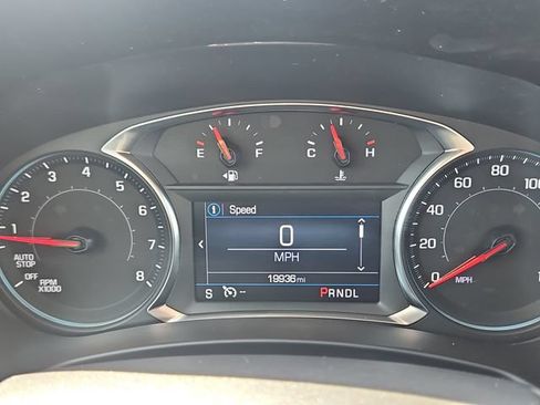 Used 2024 Chevrolet Equinox LT FWD image 15