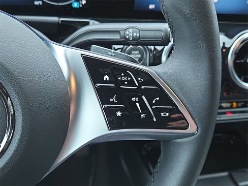 Certified 2026 Mercedes-Benz GLA 250 4MATIC image 22