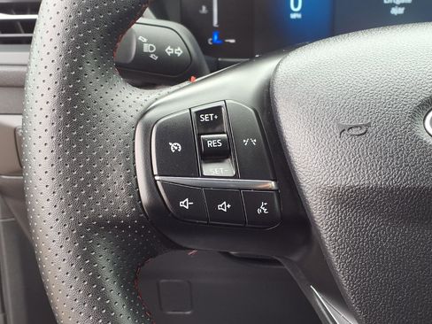 Used 2025 Ford Escape ST-Line AWD/4WD image 6