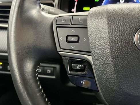 Used 2025 Toyota Camry SE image 27