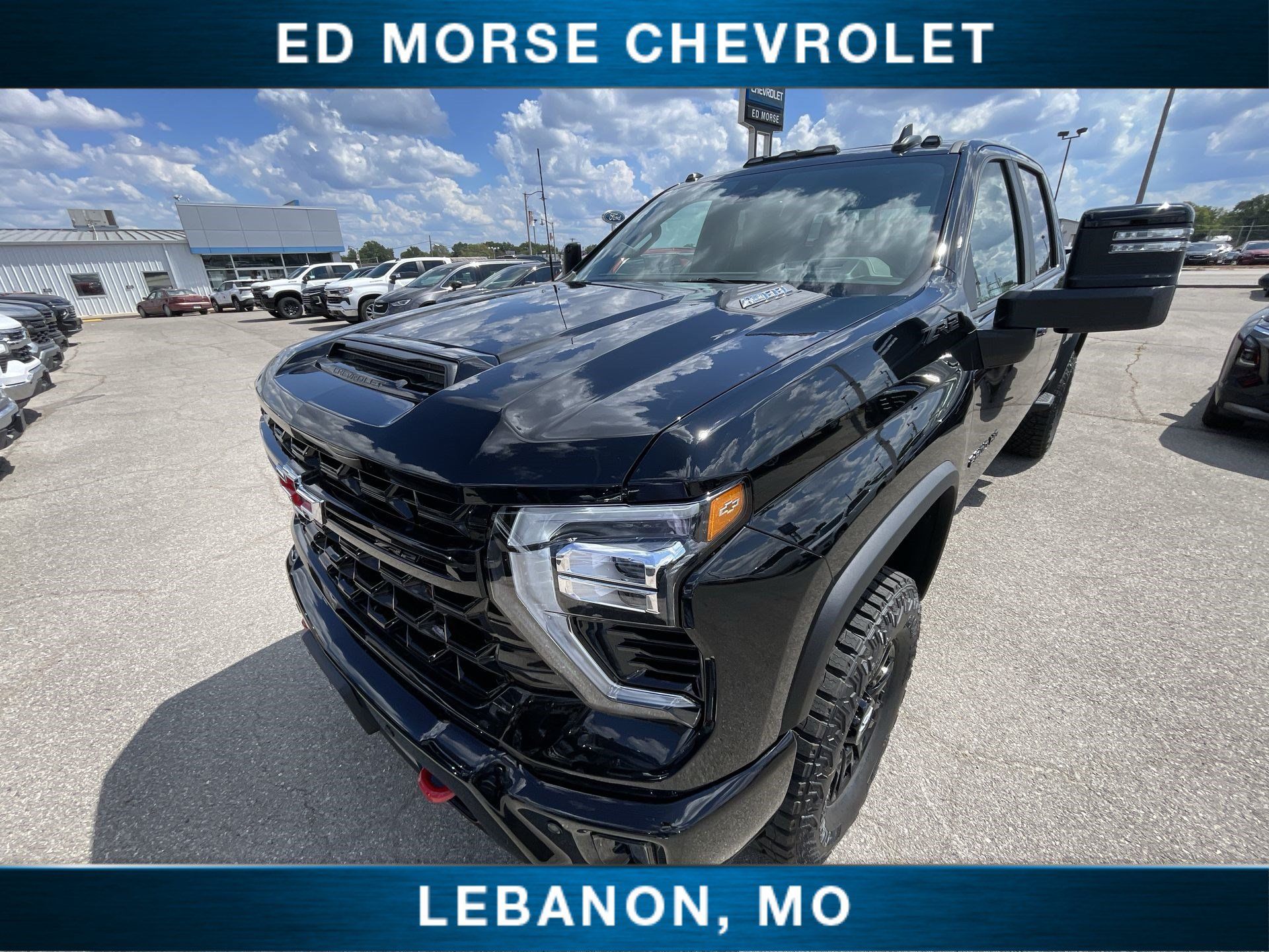 New 2026 Chevrolet Silverado 2500 ZR2 w/ LPO, Dark Essentials Package AWD/4WD image 19