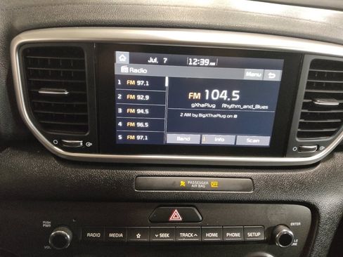 Used 2022 Kia Sportage LX FWD image 25