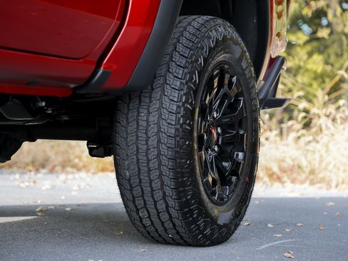 New 2026 GMC Canyon Elevation w/ Convenience Package image 4