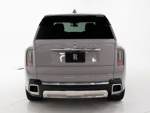 New 2026 Rolls-Royce Cullinan image 4