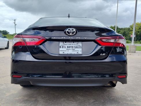 Used 2023 Toyota Camry LE FWD image 5
