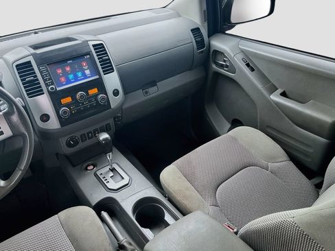 Used 2021 Nissan Frontier SV w/ Midnight Edition Floor Mats AWD/4WD image 22