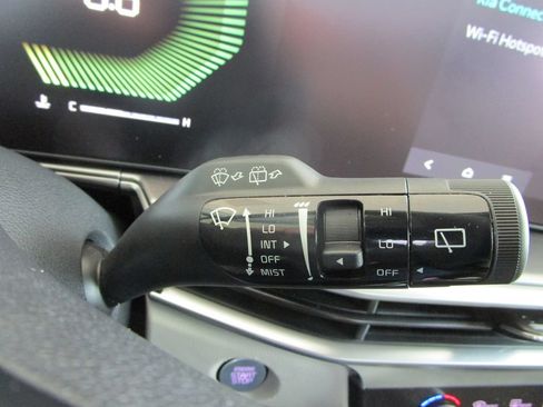 Used 2025 Kia Sorento S w/ Panoramic Sunroof Package FWD image 34
