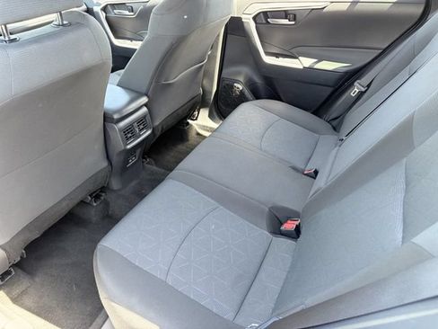 Used 2025 Toyota RAV4 XLE FWD image 17