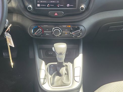 Used 2023 Kia Soul LX w/ LX Technology Package image 22