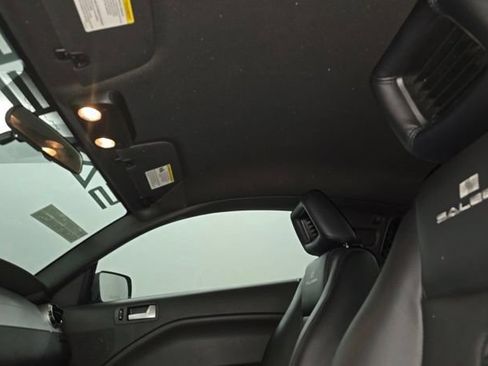 Used 2006 Ford Mustang GT RWD image 16
