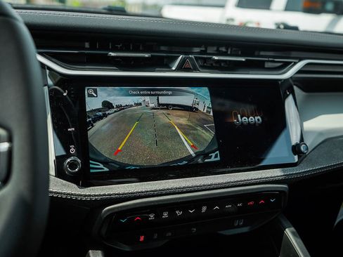 New 2026 Jeep Cherokee Laredo AWD/4WD image 24