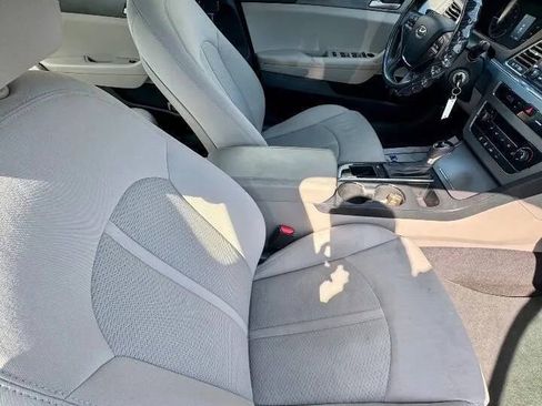 Used 2016 Hyundai Sonata SE image 7