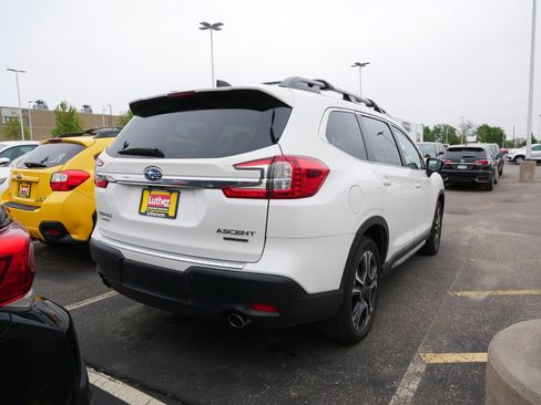 Used 2024 Subaru Ascent Limited w/ Technology Package AWD/4WD image 3