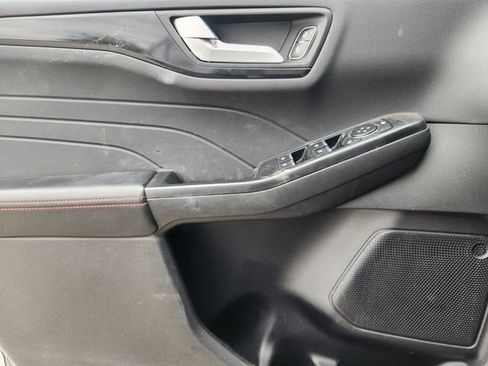 Used 2025 Ford Escape ST-Line AWD/4WD image 17