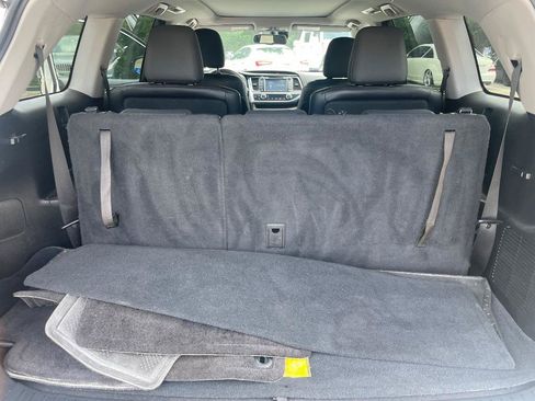 Used 2015 Toyota Highlander Limited Platinum AWD/4WD image 31