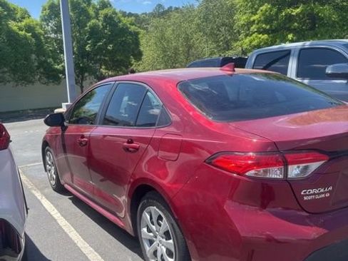 Used 2024 Toyota Corolla LE image 7