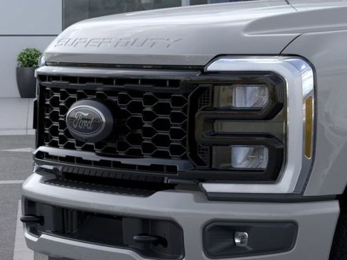 New 2026 Ford F350 XLT w/ XLT Premium Package AWD/4WD image 17