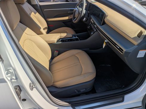 New 2026 Hyundai Sonata Limited FWD image 25