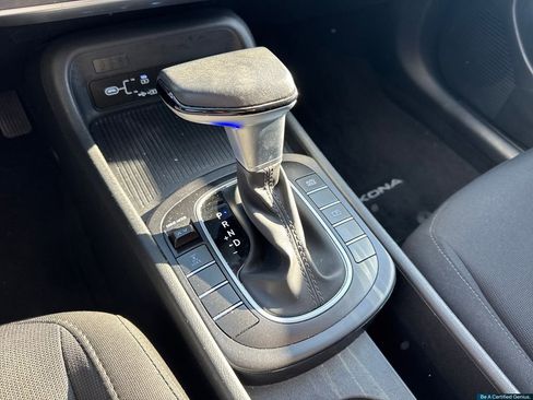 Used 2024 Hyundai Kona SEL AWD/4WD image 37