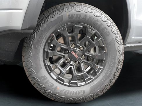 New 2026 GMC Canyon Elevation w/ Convenience Package image 3