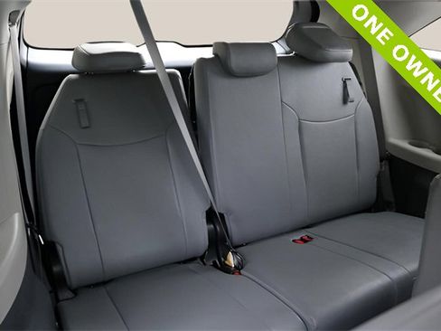 Used 2024 Toyota Sienna XLE image 20