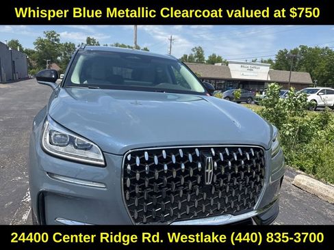 Used 2023 Lincoln Corsair Reserve AWD/4WD image 3