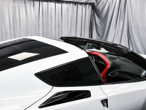 Used 2015 Chevrolet Corvette Z06 w/ 3LZ Preferred Equipment Group image 80