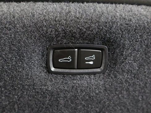 Used 2024 Audi RS e-tron GT w/ Carbon Performance Package AWD/4WD image 23