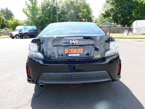 Used 2014 Scion tC FWD image 21