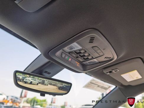 Used 2023 Chevrolet Traverse Premier AWD/4WD image 39