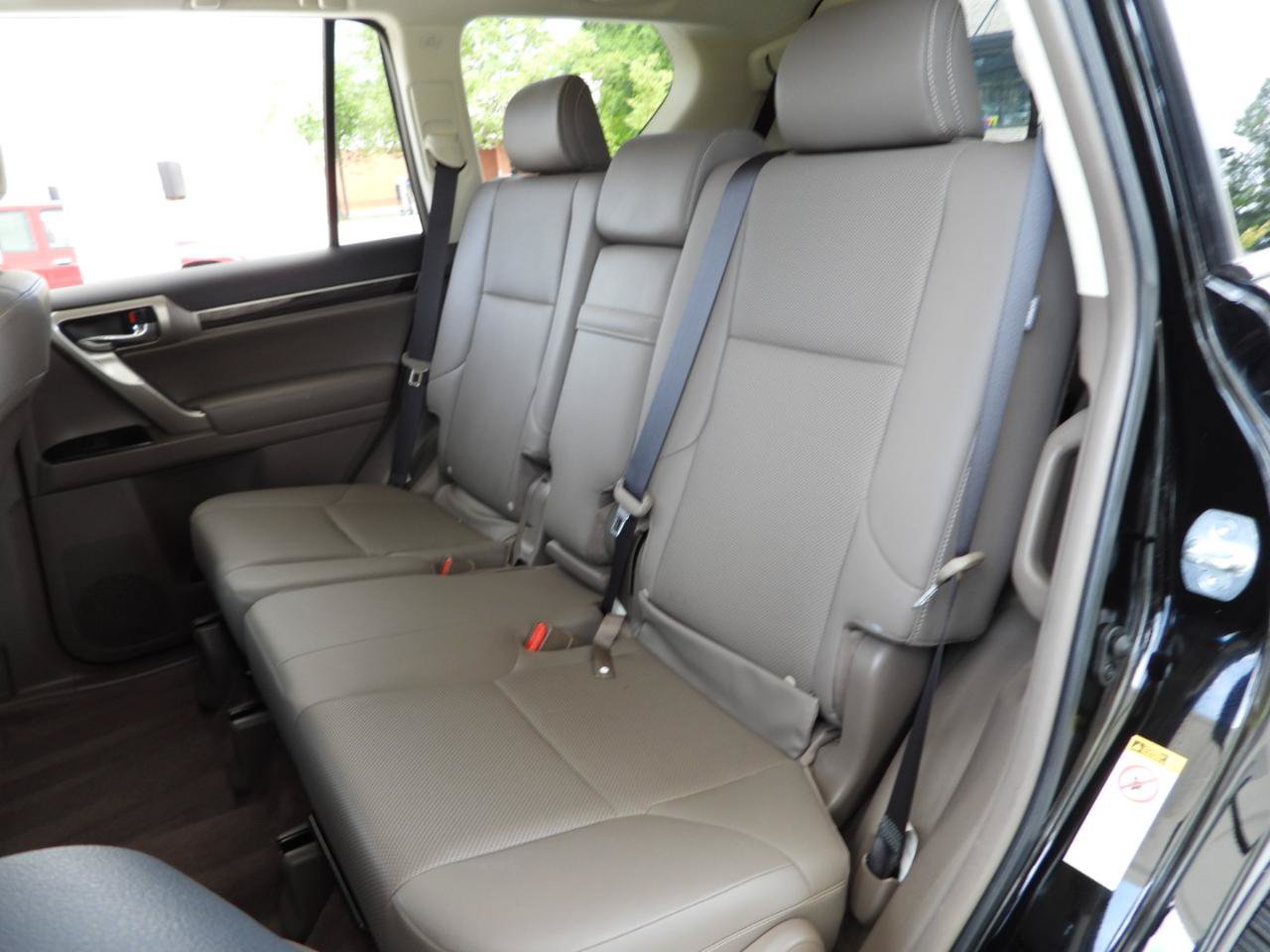 Used 2017 Lexus GX 460 Premium w/ Navigation Package AWD/4WD image 45