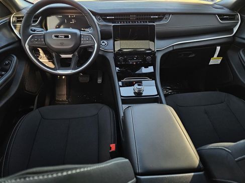 New 2026 Jeep Grand Cherokee L 2WD image 17